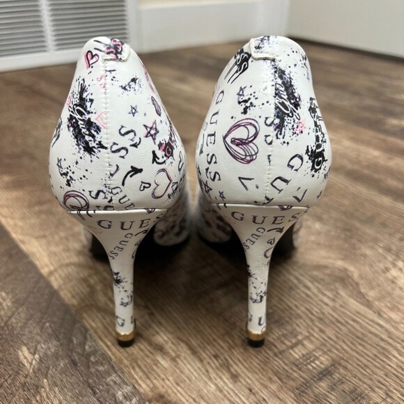 Guess Stiletto's - Picture 3 of 4
